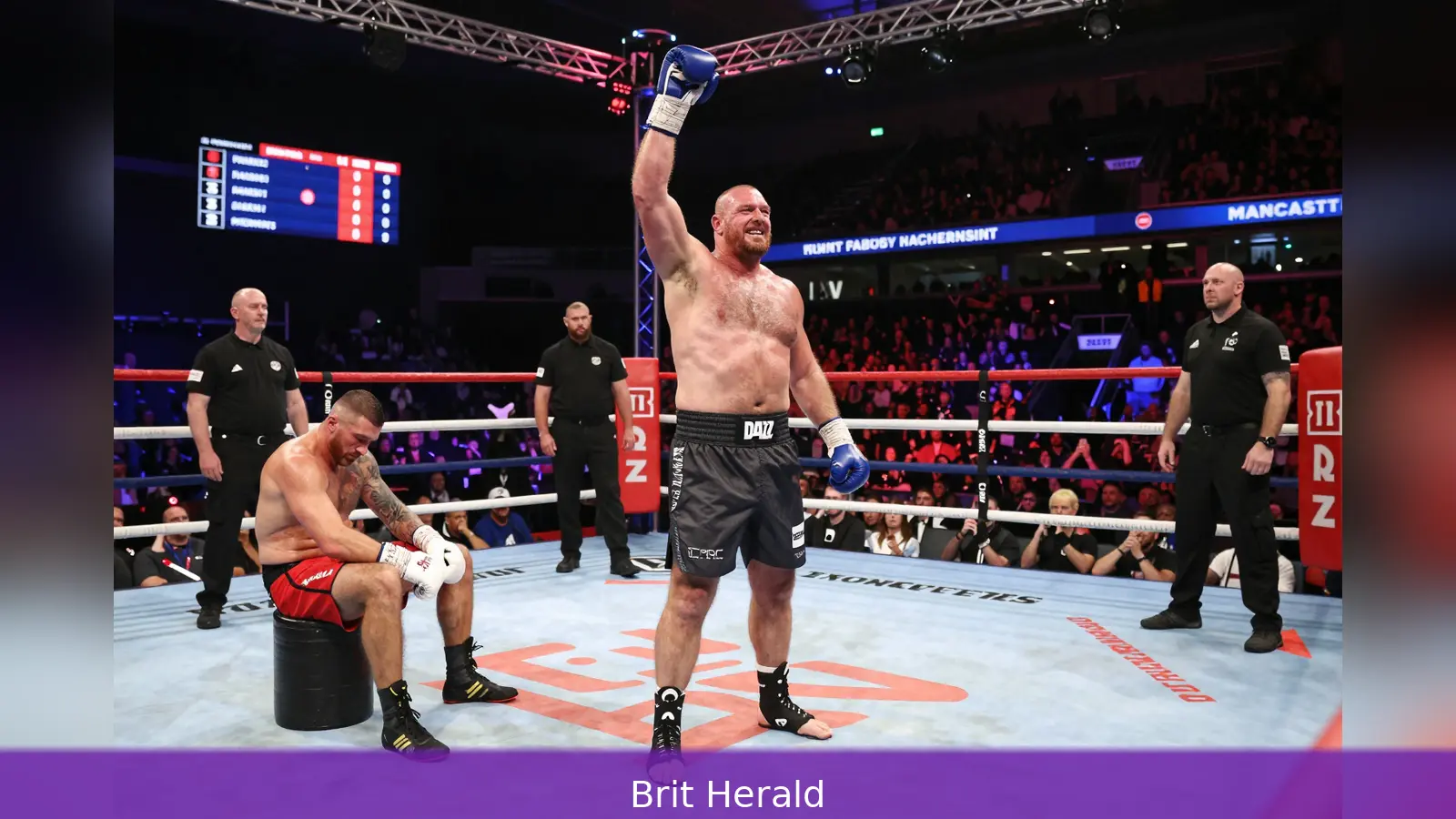 Fury wins majority decision over Hall, 59-56, 58-56, 57-57